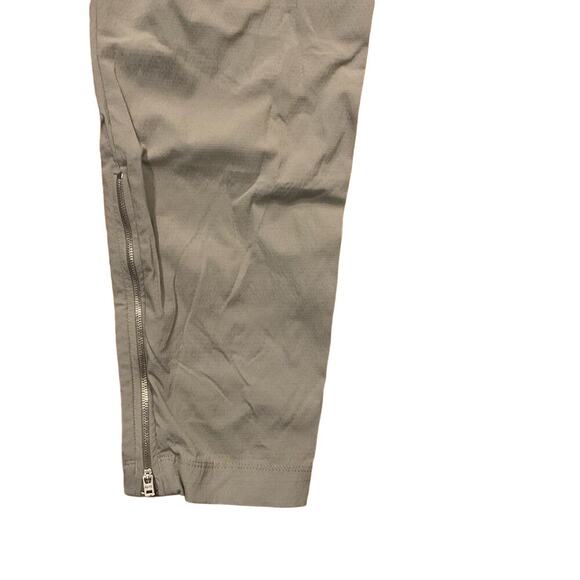 ATHLETA Women Mod Trekkie Crop Woven Pull-On Pants (291743) Gray - Size 4 - Picture 4 of 11
